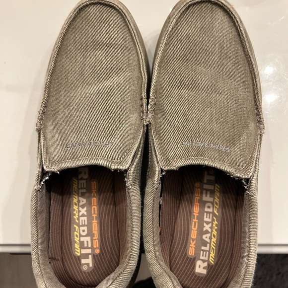 Men’s skechers slip on size 10 like new - Picture 2 of 3